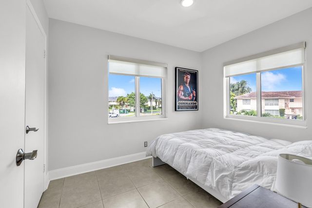 2812 NE 27th Street, Lighthouse Point, FL 33064