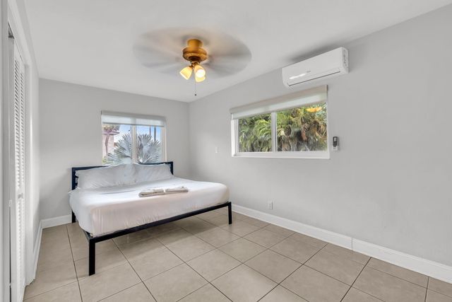 2812 NE 27th Street, Lighthouse Point, FL 33064