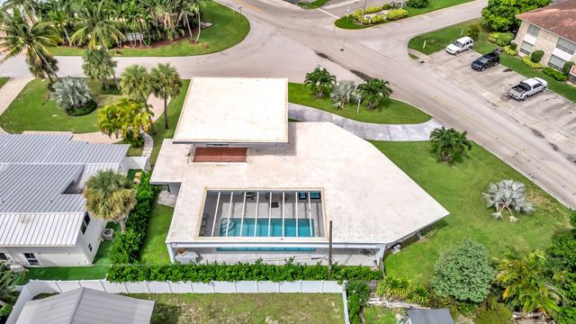 2812 NE 27th Street, Lighthouse Point, FL 33064