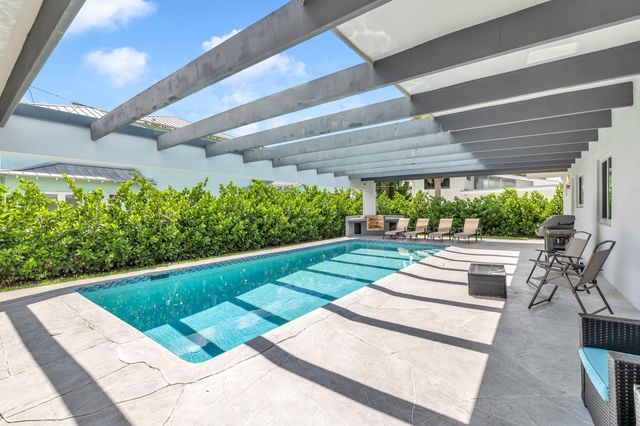 2812 NE 27th Street, Lighthouse Point, FL 33064