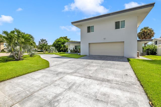 2812 NE 27th Street, Lighthouse Point, FL 33064