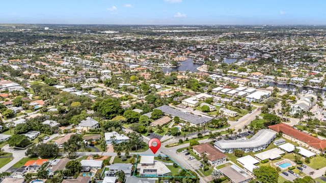 2812 NE 27th Street, Lighthouse Point, FL 33064