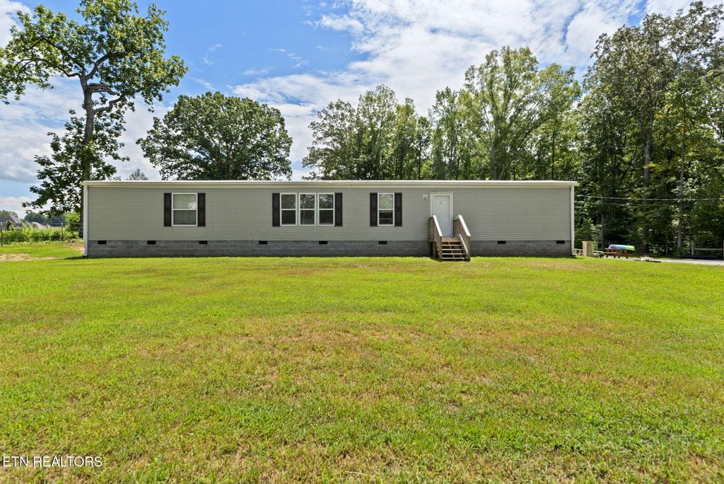 1137 River Rd, Kingston, TN 37763