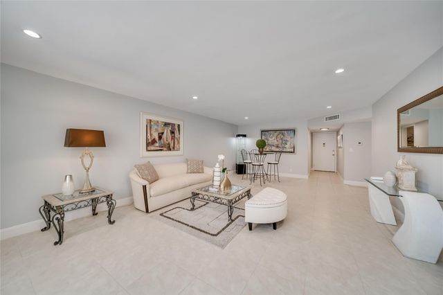 2271 NW 47th Ter 107, Lauderhill, FL 33313