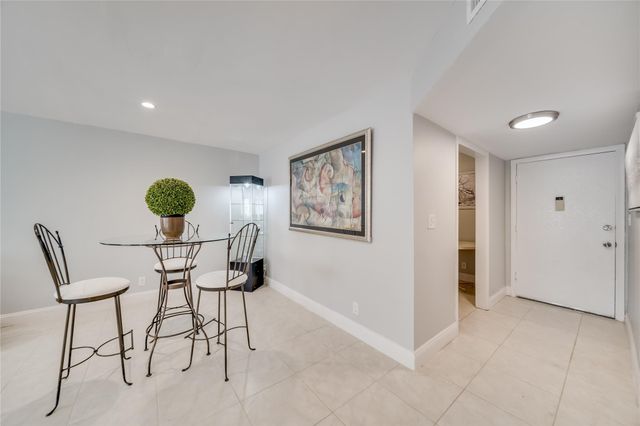 2271 NW 47th Ter 107, Lauderhill, FL 33313