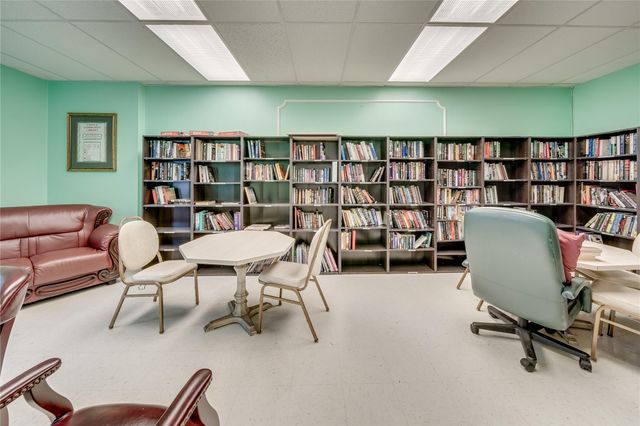 2271 NW 47th Ter 107, Lauderhill, FL 33313