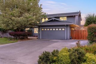 5781 Dolores Dr, Rohnert Park, CA 94928