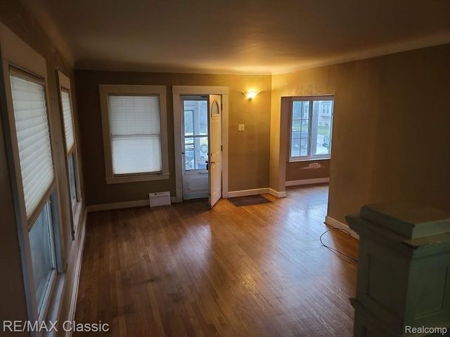 304 BAKER Street, Royal Oak, MI 48067