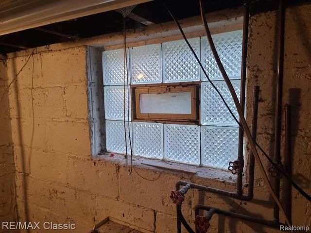 304 BAKER Street, Royal Oak, MI 48067