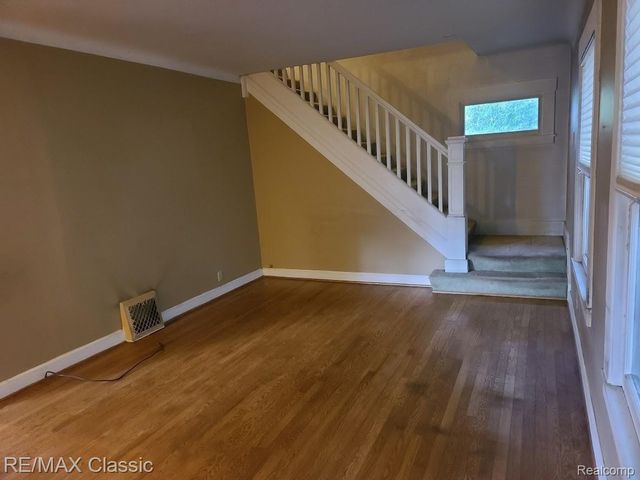 304 BAKER Street, Royal Oak, MI 48067