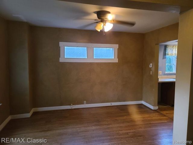 304 BAKER Street, Royal Oak, MI 48067