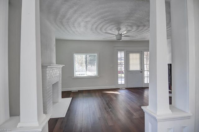 820 Summit AVE, Norfolk, VA 23504