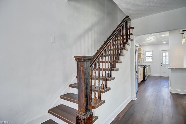 820 Summit AVE, Norfolk, VA 23504