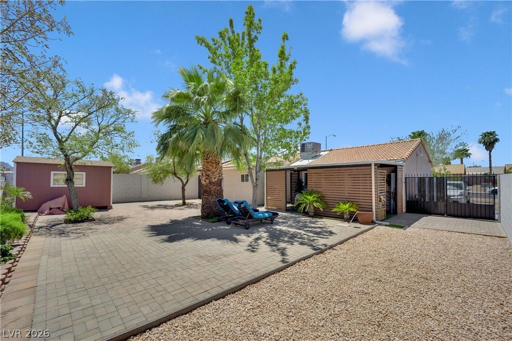 530 Grape Drive, Henderson, NV 89015 — photo 3