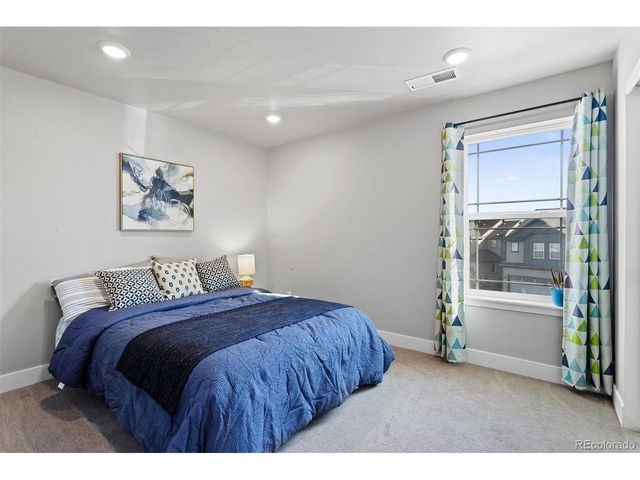 7133 Finsberry Way, Castle Pines, CO 80108