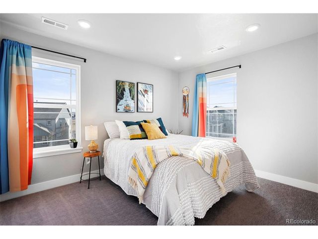 7133 Finsberry Way, Castle Pines, CO 80108