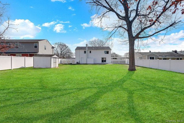 116 Southern Boulevard, Hauppauge, NY 11788