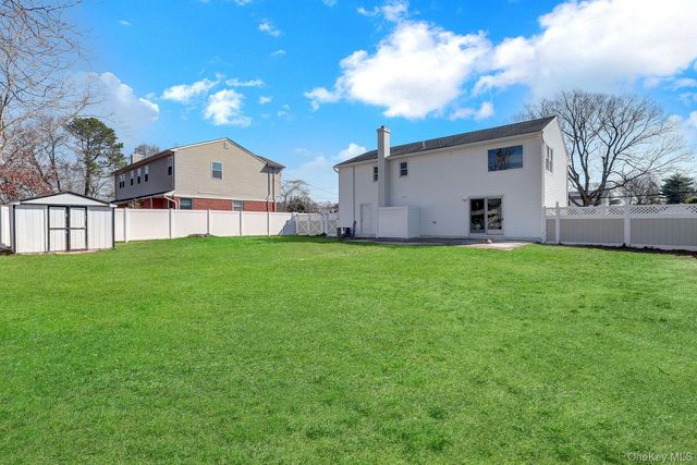 116 Southern Boulevard, Hauppauge, NY 11788