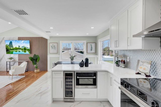 116 Southern Boulevard, Hauppauge, NY 11788