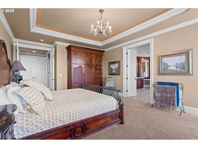 8438 CASCADE Hwy, Silverton, OR 97381