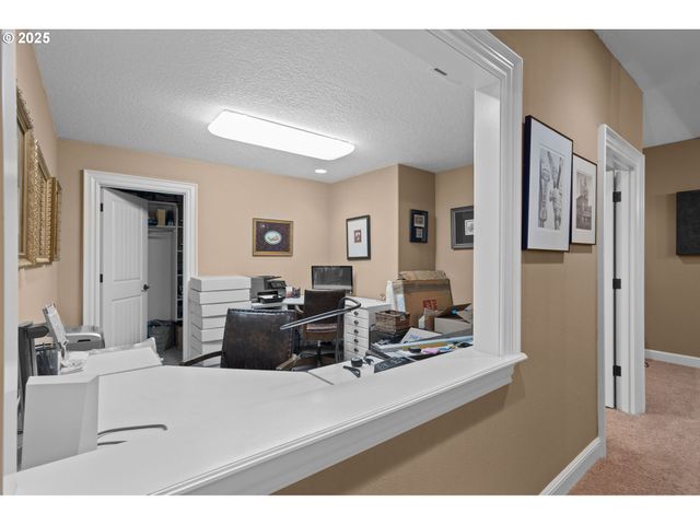 8438 CASCADE Hwy, Silverton, OR 97381