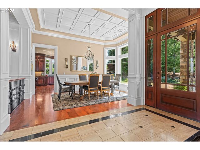 8438 CASCADE Hwy, Silverton, OR 97381