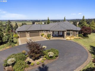 8438 CASCADE Hwy, Silverton, OR 97381