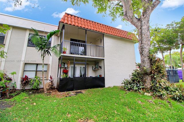 9730 Hammocks Blvd 203-28, Miami, FL 33196