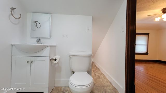 3812 Taylorsville Rd, Louisville, KY 40220