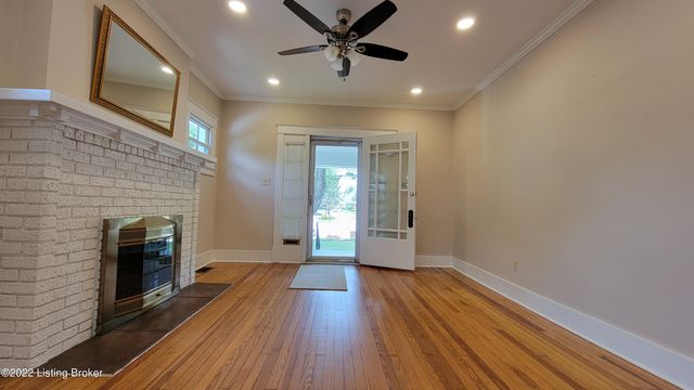 3812 Taylorsville Rd, Louisville, KY 40220