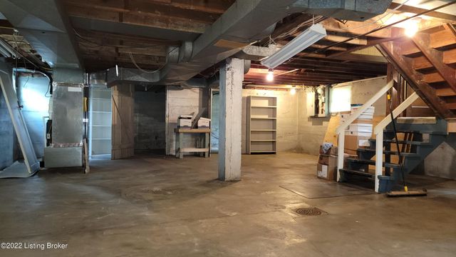 3812 Taylorsville Rd, Louisville, KY 40220