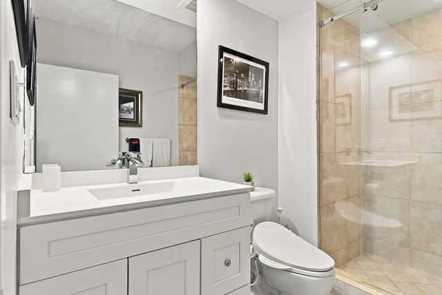 1551 N FLAGLER Drive 1005 SEASONAL, West Palm Beach, FL 33401