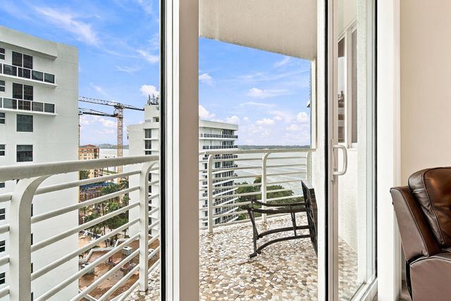 1551 N FLAGLER Drive 1005 SEASONAL, West Palm Beach, FL 33401