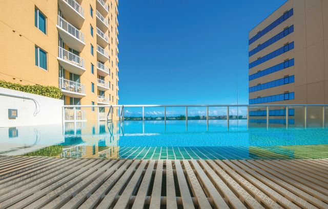 1551 N FLAGLER Drive 1005 SEASONAL, West Palm Beach, FL 33401