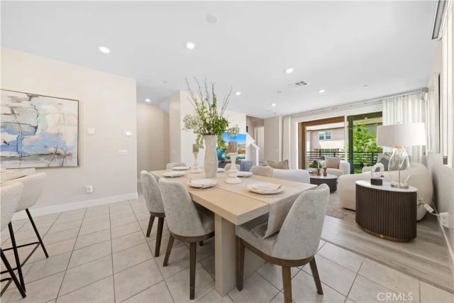 411 Chorus, Irvine, CA 92618