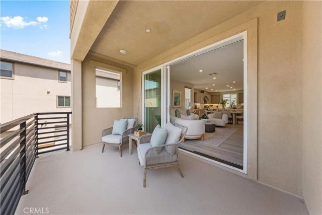 411 Chorus, Irvine, CA 92618
