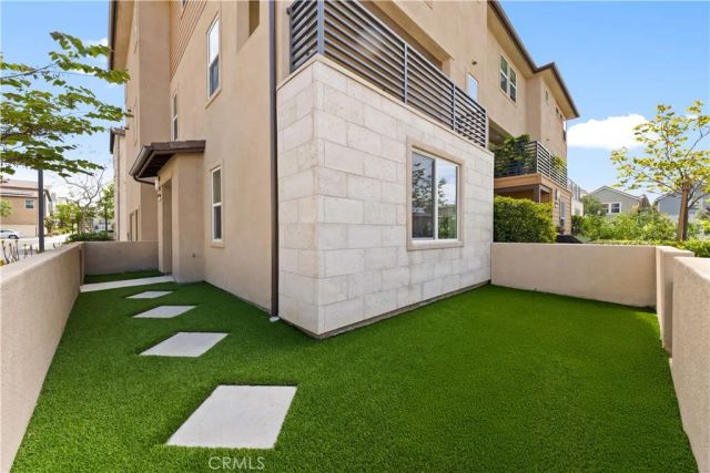 411 Chorus, Irvine, CA 92618