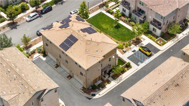 411 Chorus, Irvine, CA 92618