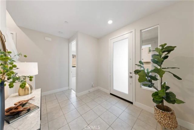 411 Chorus, Irvine, CA 92618