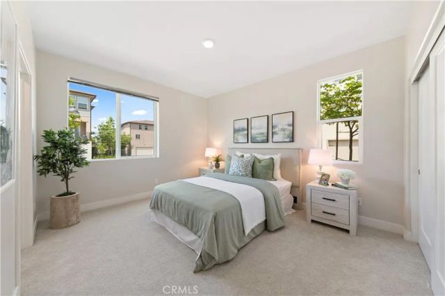 411 Chorus, Irvine, CA 92618