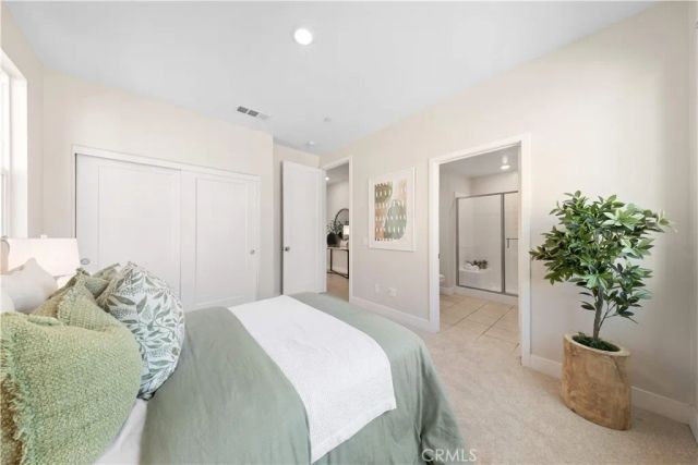 411 Chorus, Irvine, CA 92618