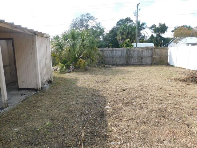 2002 E OKALOOSA AVENUE, Tampa, FL 33604