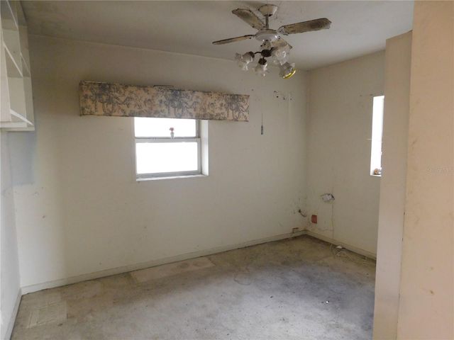 2002 E OKALOOSA AVENUE, Tampa, FL 33604