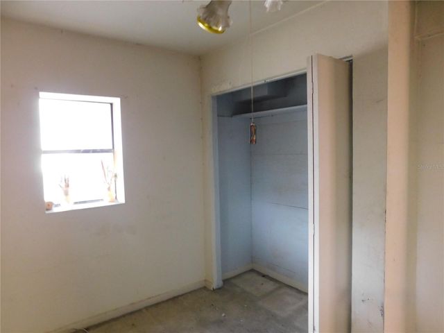 2002 E OKALOOSA AVENUE, Tampa, FL 33604