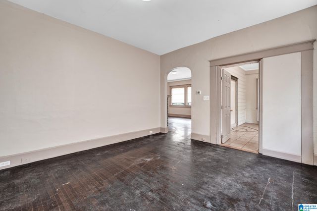825 VALLEY ROAD PLACE, Birmingham, AL 35208