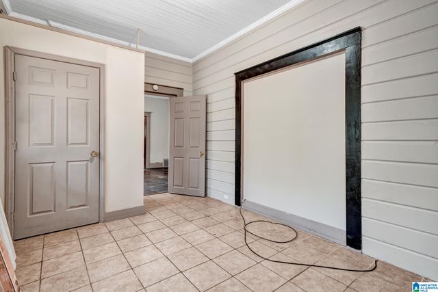 825 VALLEY ROAD PLACE, Birmingham, AL 35208