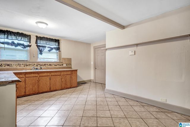 825 VALLEY ROAD PLACE, Birmingham, AL 35208