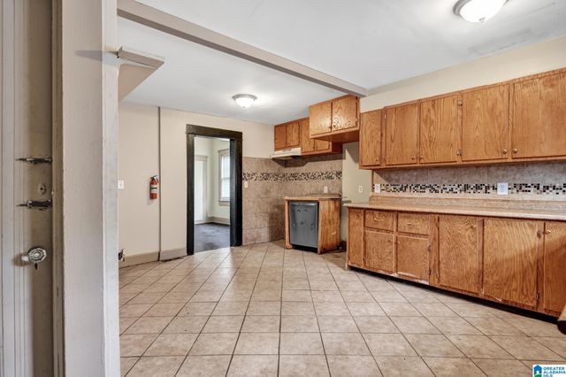 825 VALLEY ROAD PLACE, Birmingham, AL 35208