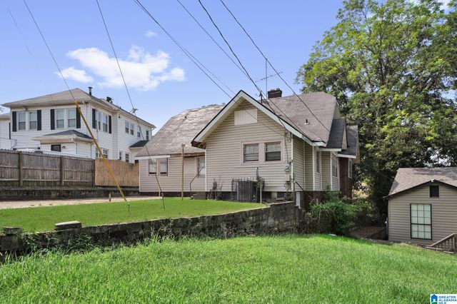 825 VALLEY ROAD PLACE, Birmingham, AL 35208