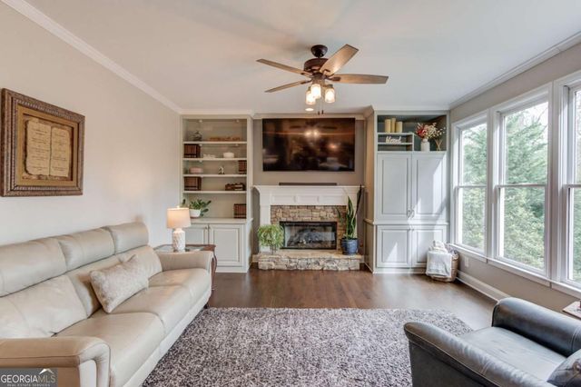 5043 Heartland Trail, Hoschton, GA 30548